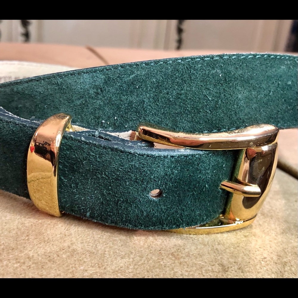 Woman’s Green Suede Belt XL